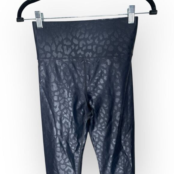 Carbon 38 Chic Black Leopard Print Leggings Size Small - Picture 2 of 3